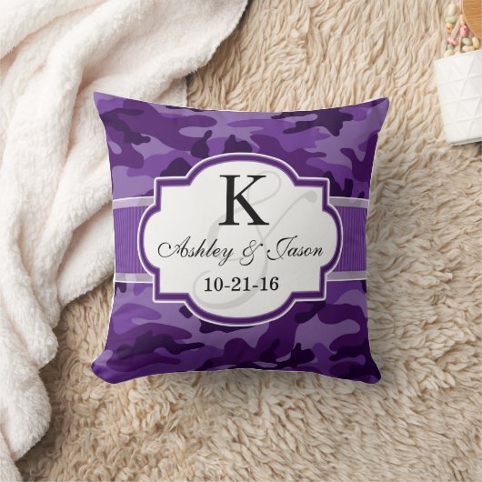 Coussin Camo violet violet, Mariage de camouflage (Couverture)