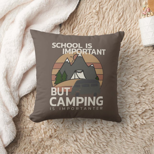 Coussin Camping drôle est plus important Noël  (Couverture)
