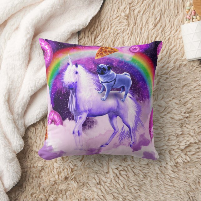 Coussin Carlin arc-en-ciel dans l'espace chevauchant une l (Couverture)