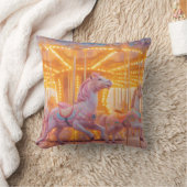 Coussin Carousel enchanté : Scène de Fairytale Whimsical (Couverture)