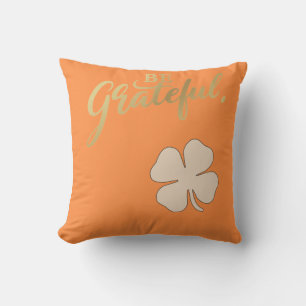 Coussin carré Trèfle à quatre feuilles "Soyez reco