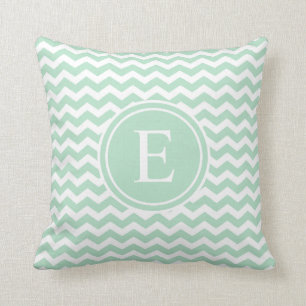 Coussin Carreaux blancs verts en bon état de monogramme d
