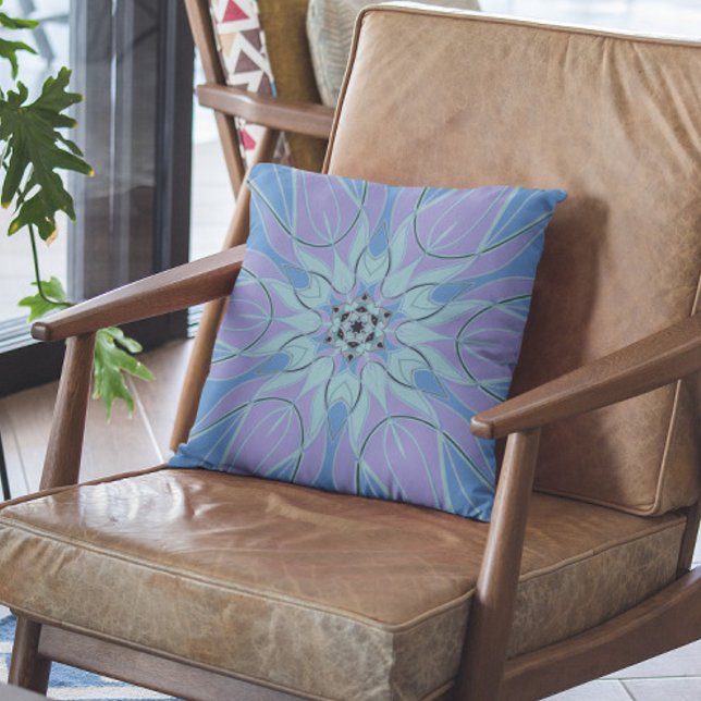 Coussin Carton Mandala Flower bleu et violet (Créateur téléchargé)