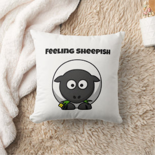 Coussin Cartoon de mouton mignon avec un jouet amusant