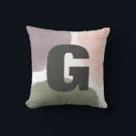 Coussin Cercles d'aquarelle moderne initiale personnalisée<br><div class="desc">Moderne. Minimal. Cette collection utilise une palette jardin de sauge,  de raisin et de rose pour créer un look élégant pour votre maison.</div>