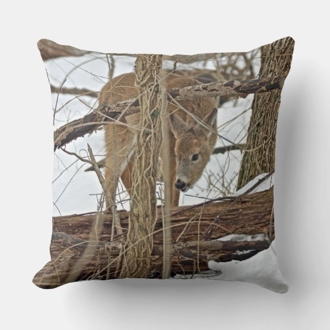 Coussin Cerf Blanc En Neige (Recto)