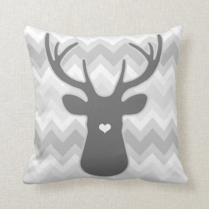Coussin Cerfs communs gris de nez de coeur de Chevron