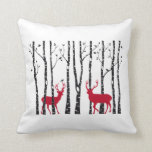 Coussin Cerfs de Noël rouges dans la forêt de bouleaux<br><div class="desc">Cerfs de Noël rouges dans la forêt de bouleaux avec des oiseaux</div>