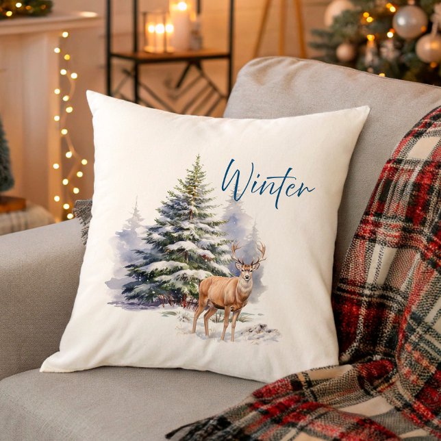 Coussin Cerfs d'hiver dans une forêt enneigée (Winter Deer in Snowy Forest Throw Pillow)