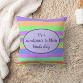 Coussin C'est un Sweatpants de jour, moderne et funky Cush (Couverture)