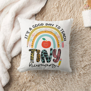 Coussin C'est une bonne journée pour enseigner aux petits