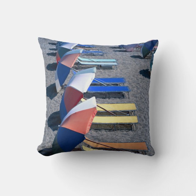 Coussin Chaises vides sur la plage (Recto)