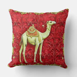 Coussin Chameau sur fond rouge