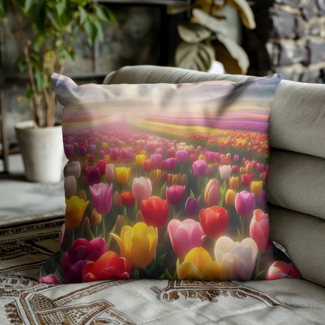 Coussin Champ de tulipe dynamique en pleine floraison (Créateur téléchargé)