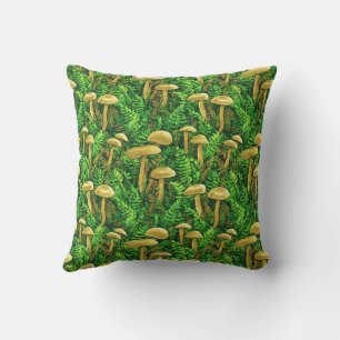 Coussin Champignons et fougères sur le sol forestier
