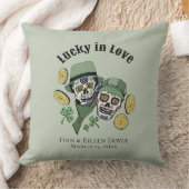 Coussin Chanceux en amour Nouvelles mariés aux crânes de s (Couverture)