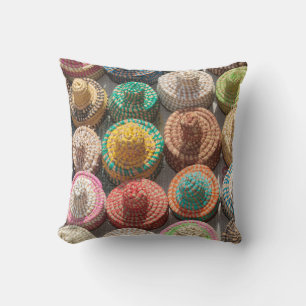 Coussin Chapeaux Tissés Colorés