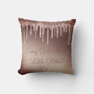 Coussin Chaque fille a besoin d'une petite Parties scintil