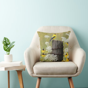 Coussin Chardonneret jaune chantant sur un poteau de clôtu