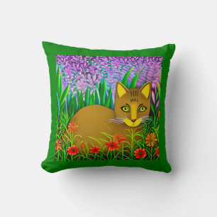 Coussin Chat à l'oeil vert dans un jardin fleuri