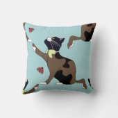 Coussin Chat avec un nœud attrape une coccinelle. (Verso)