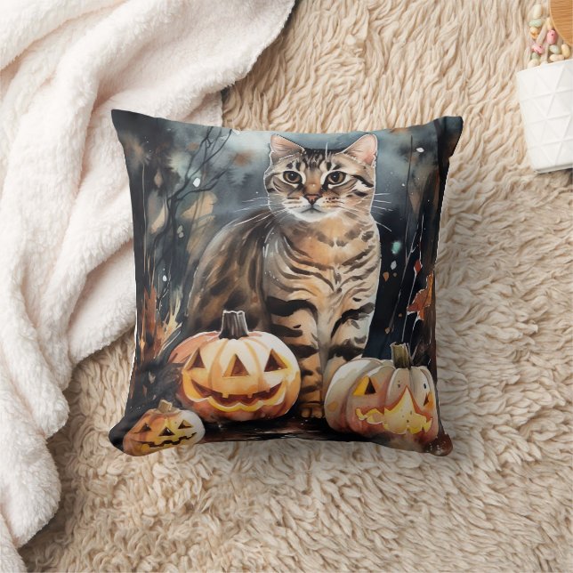 Coussin Chat Bengal Halloween avec citrouilles effrayant (Couverture)
