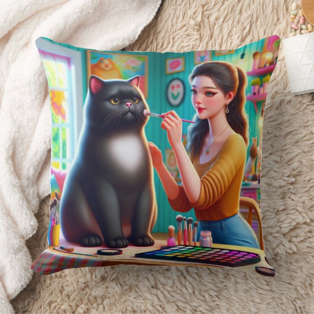Coussin Chat qui fait la beauté avec une fille (Couverture)