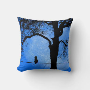 Coussin Chat sur une lune bleue fil