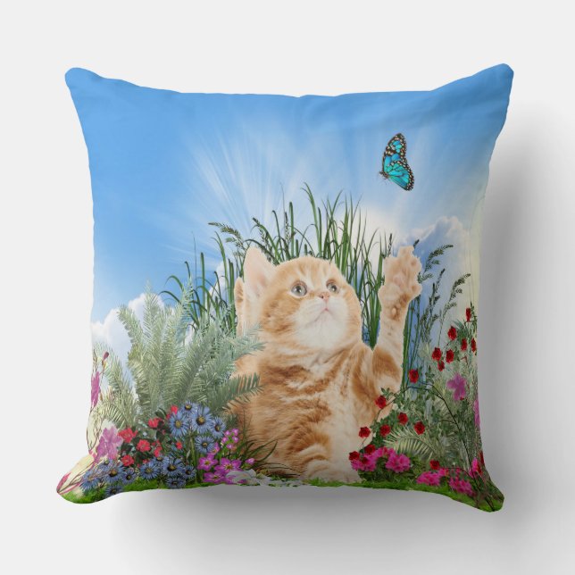 Coussin Chaton roux jouant avec un papillon (Recto)