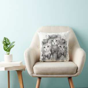 Coussin Chatons noirs et blancs avec des rubans et des cha