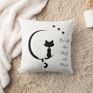 Coussin Chats noirs et blancs sur la lune avec étoiles Mag