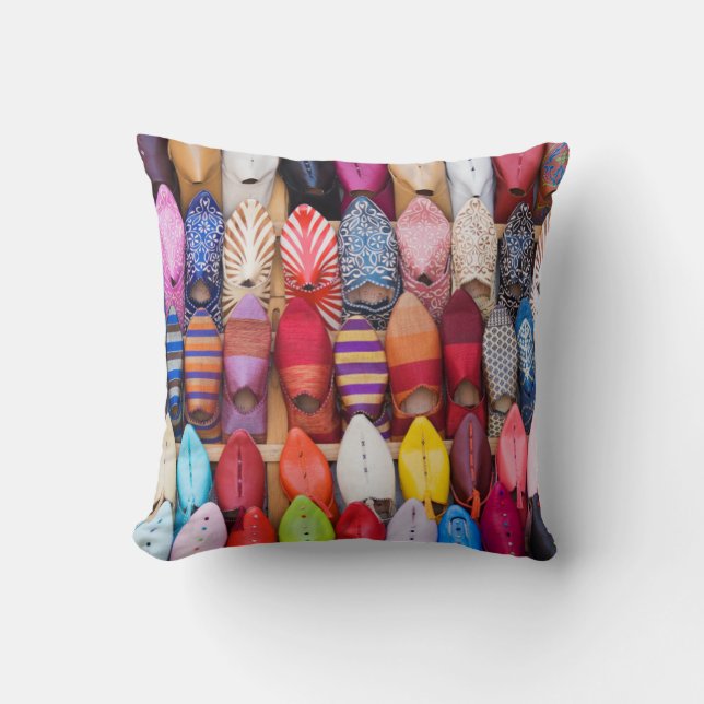 Coussin Chaussures exposées dans une boutique dans les sou (Recto)