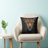Coussin Cheetah Portrait sur noir (Chaise)