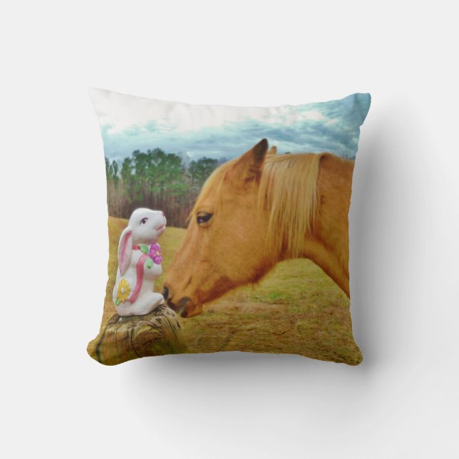 Coussin Cheval blond & Lapin de Pâques fleur de printemps (Recto)