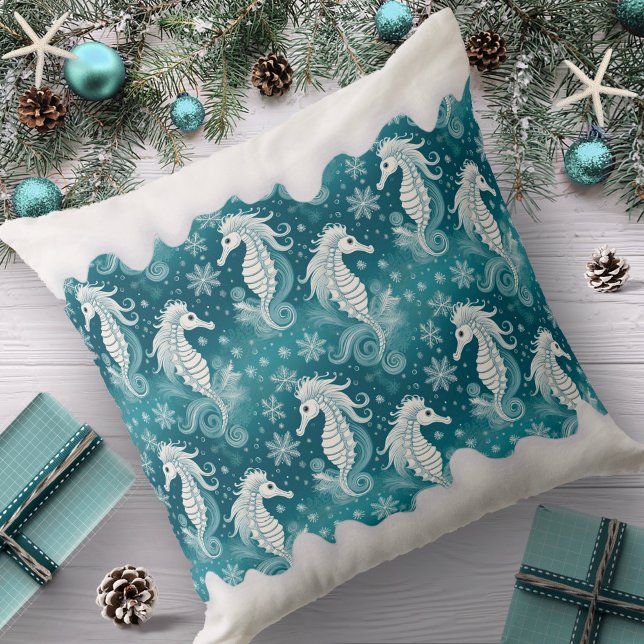 Coussin Cheval de mer et flocons de neige de Noël côtier # (Créateur téléchargé)
