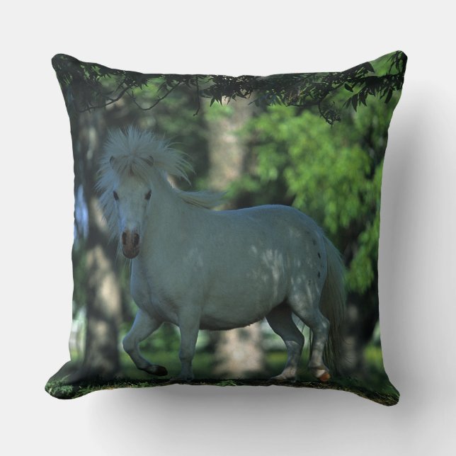 Coussin Cheval miniature se tenant dans les arbres (Recto)