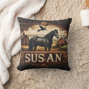 Coussin Cheval noir près des berges et des oiseaux volants