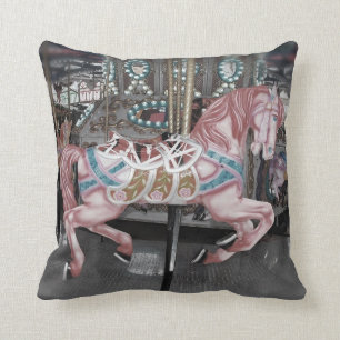 Coussin Cheval rose de carrousel