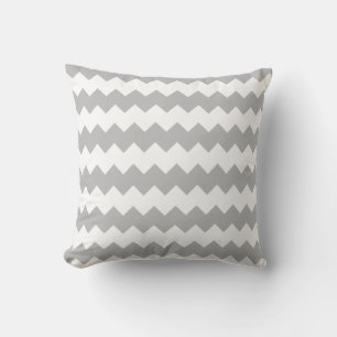 Coussin Chevalier gris et blanc à chevron rayé