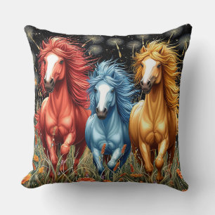 Coussin Chevaux aux couleurs vives galopant à travers un c