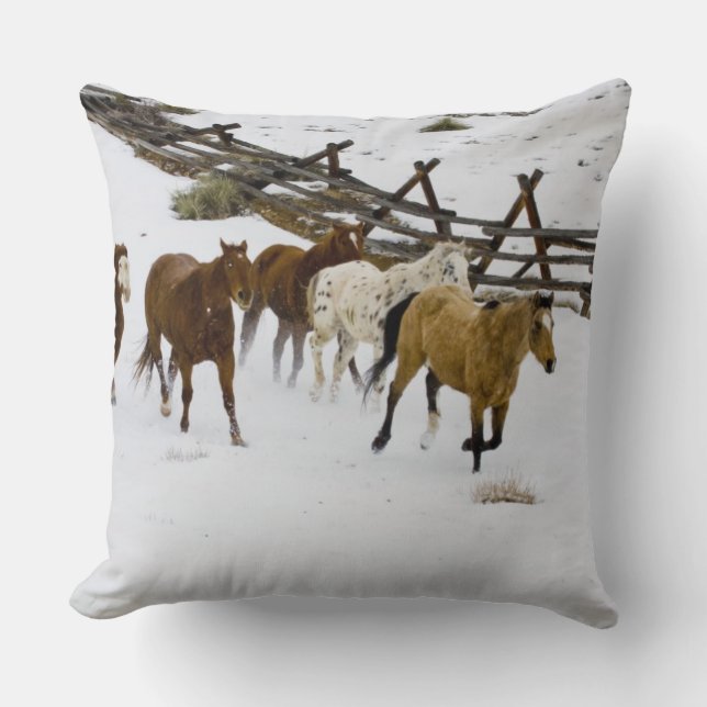 Coussin Chevaux courant dans la neige (Recto)