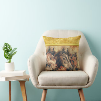 Coussin Chevaux de Thoroughbred courant dans un champ