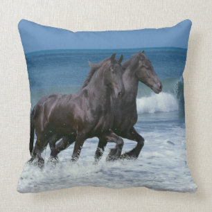 Coussin Chevaux d'imaginaire : Frisons et mer