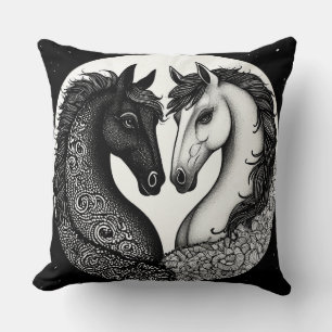 Coussin Chevaux noirs et blancs