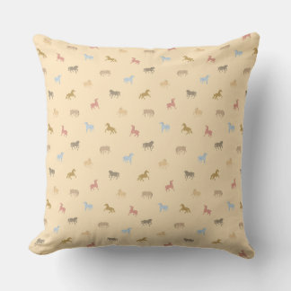 Coussin Chevaux sauvages occidentaux pastel Cottagecore