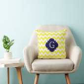 Coussin Chevron jaune blanc Bleu marine Monogramme quatref (Chaise)