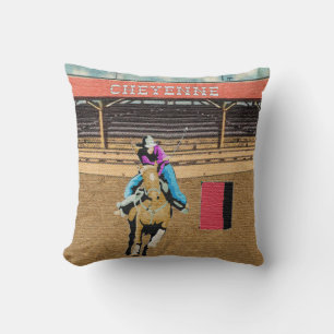 Coussin Cheyenne Rodeo Cowgirl Barrel Racing