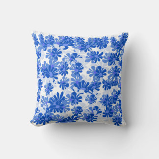 Coussin Chic Blossoms: Vibrant Blue Cushion