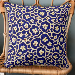 Coussin Chic Boho Anemone Motif bleu foncé<br><div class="desc">Une simple aquarelle peinture inspiré motif floral de fleurs d'anémones blanches avec arrière - plan bleu foncé et contours autour des fleurs.</div>