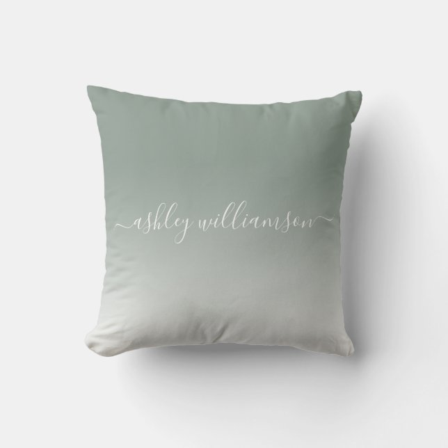 Coussin Chic Dusty Green White Ombre Effet Monogramme Nom (Recto)